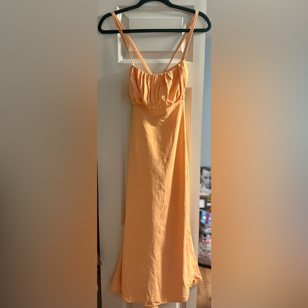 Abercrombie & Fitch Peach Midi Dress - Picture 4 of 7
